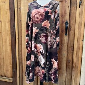*SOLD* Lularoe Emily Dress | Small